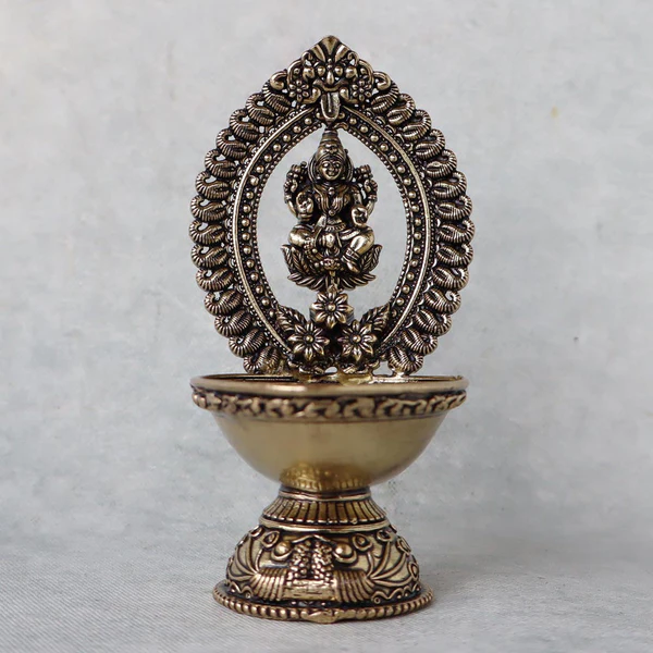 Diya With Laxmi Motif By Satgurus